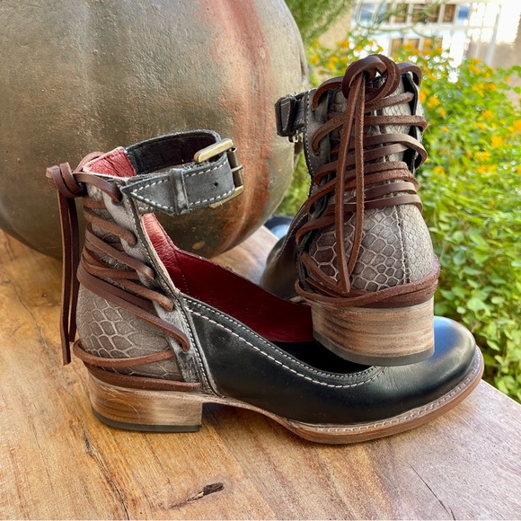 Freebird by Steven “Marlon” Booties - Picture 5 of 9